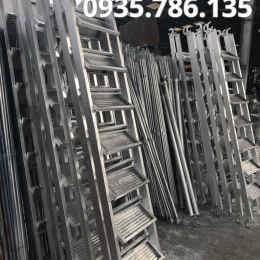 CẦU THANG GIÀN GIÁO