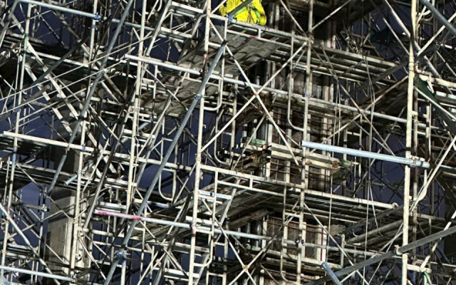 dàn giáo khung, giàn giáo bao che chống sàn chữ H thi công công trình tại Cần thơ tiền giang 